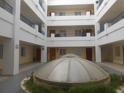 un locale pour un bureautique au plein centre ville hammamet