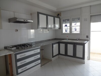 étage de villa sapcieux s+3 a ain zagouen nord