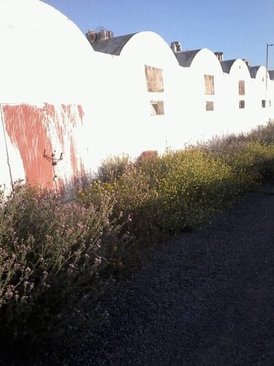 good opportunity building of 400 m and 3200 m av