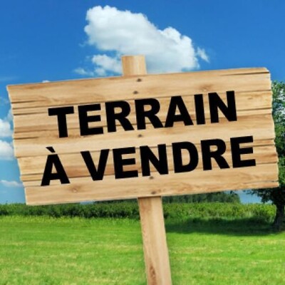 Terrain de 699m à L’aouina :