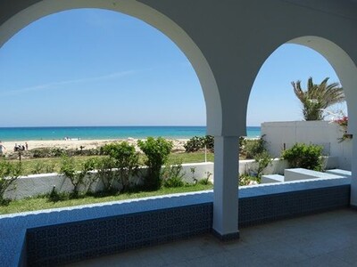 Villa BORDEAUX  Sidi el Mahrsi  REF