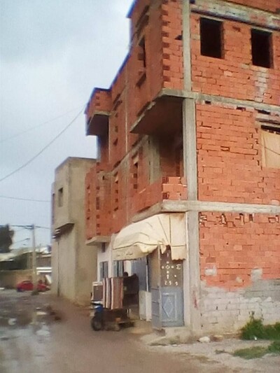 4 garages et 5 studios