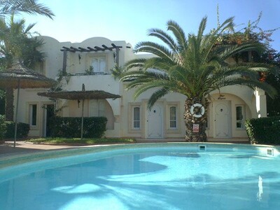 Villa à louer à hammamet sud avec piscine