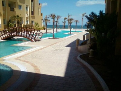 s+1 pour vacance pieds dans l'eau