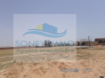 5Lot de terrain dans une zone calme zt khlifatayari