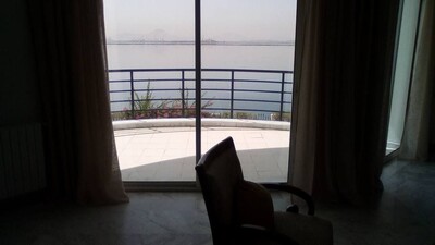 luxueux appartement 4 pièce au bord du lac