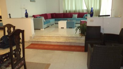 APPARTEMENT MEUBLE' 3 PIÈCE au LA
