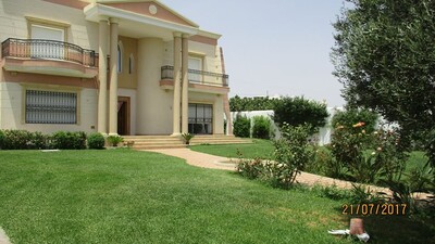 Villa 1000 à 4 km d'Hammamet