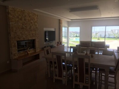 villa la compagne A el monchar hammamet