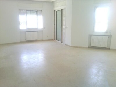 UN APPARTEMENT 4 PIECE vue Lac