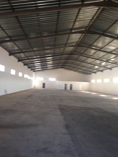 LOCAL INDUSTRIEL 1100 JEBEL OUST LOCAL