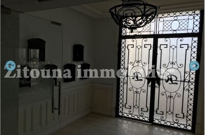 A louer un appartement de très haut standing à la Marsa 3521LA