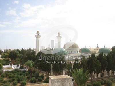 villa en face Mausolée Bourguiba vue sur mer