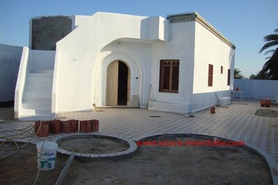 INVESTMENT REAL ESTATE: SALE: NICE HIGH STANDING VILLA HAS HOUMT SOUK