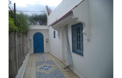 trois studios proche jinene SS