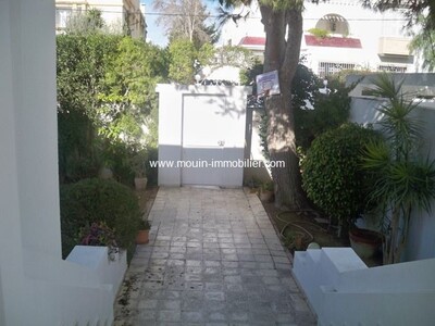 Villa Raoudha al à Gammarth route relai