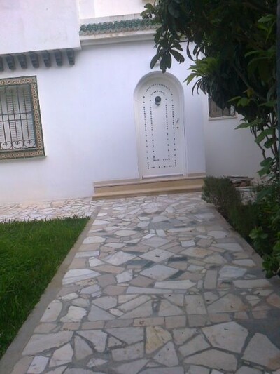 à Vendre Duplex à Jinen Carthage : Prix 250000 DT à discuter