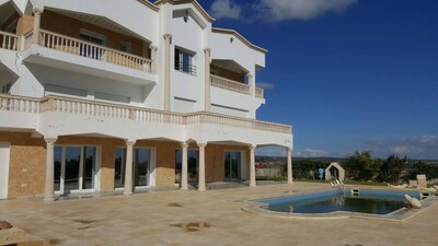 Villa de 1200 sur un terrain de 3000 à Monchar