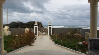 villa pied dans l'eau a kelibia ref v