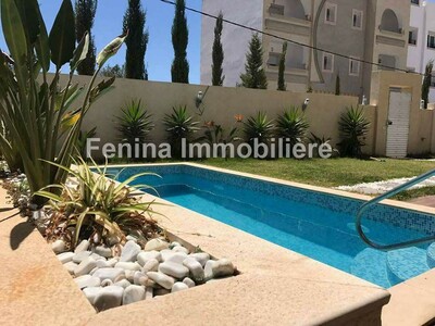 Villa avec piscine de 05 chambres à coucher à Hammamet Nord: