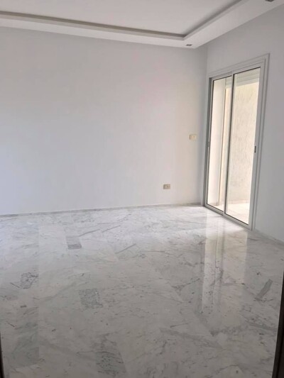 Bel appartement vide