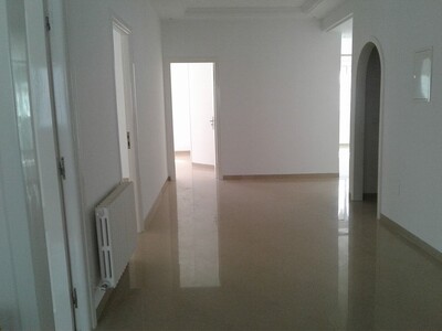 A Louer Bel Étage De Haut Standing À Khezema Est