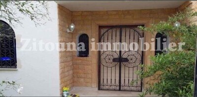 A ne pas rater une villa style américain situé à Gammarth 3624VV