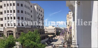 Appartement en plein centreville 3120VA