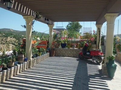 AV une belle villa a compagne de hammamet nord EM