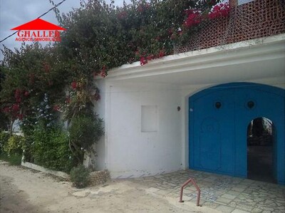 AV 3 studio proche de la route principale de hammamet EM