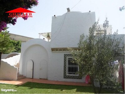 Vendre un villa à hammamet dans une zone stratégique EM