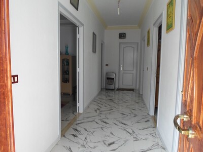 very nice house on 2 levels in North hammamet EM