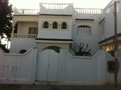 AV une trés belle villa a hammamet b