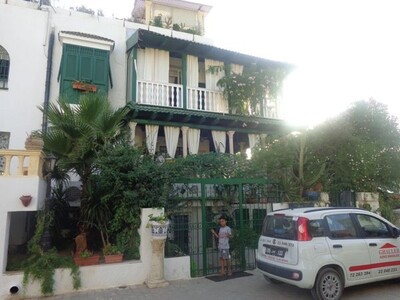 A VENDRE une magnifique villa style triplex a hammamet