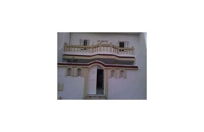 A un studio au 1er étage en plein centre ville Hammamet br