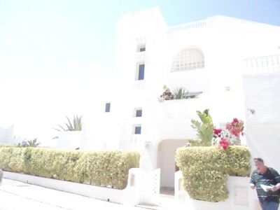 AL. Villa Pour les mois de Juillet/Aout LV : 450