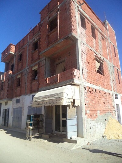 affaire immeuble 4 garages et 5 studios à hammamet sud