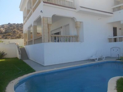 pour vacance belle villa avec piscine à hammamet nord