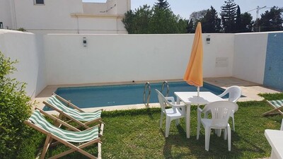 location estivale d'une belle villa à la corniche de hammamet