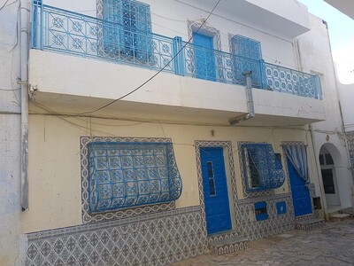 House style Arabic to Hammamet Centre