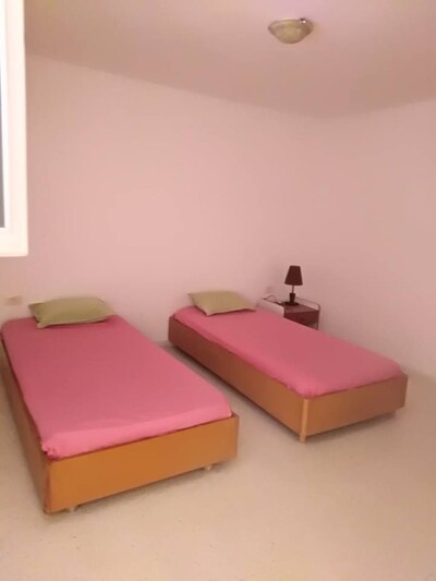 A Louer Studio meublé À Chott Meriem pour étudiants