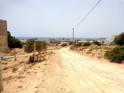 a vendre lot de terrain à hammamet nord viabilisé avec vu mer