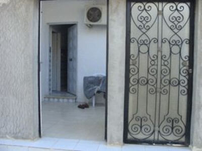 Maison  sur 2 niveaux indépendant à vendre à El Mourouj