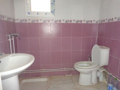 une villa avec deux garages à hammamet sud sur la route