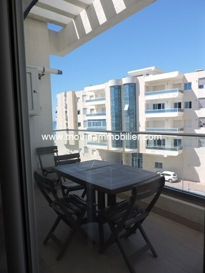 Appartement Majestueux AV à Hammamamet pie dans l eau
