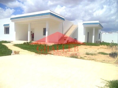 belle villa av avec jardin