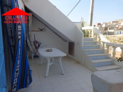 av maison sur trois niveaux vue sur mer tt