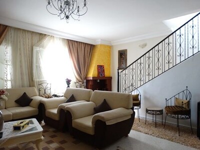 Maison au centre ville ref ASSIMA
