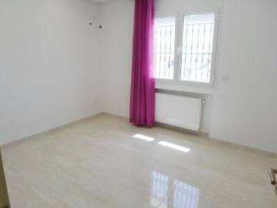 un bel appartement à Hammamet zone touristique