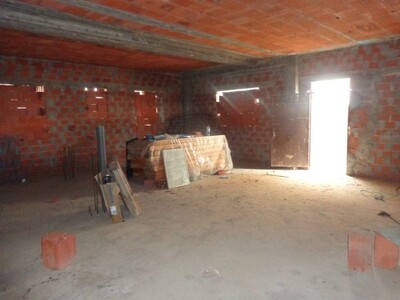 un RDC inachevé a vendre